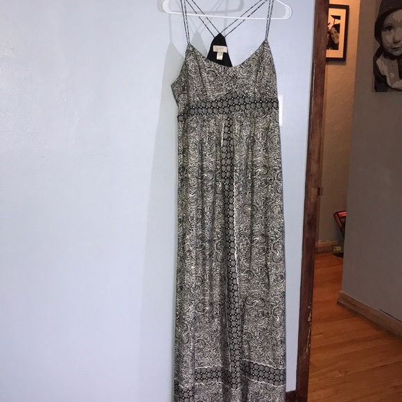 LOFT Dresses & Skirts - Black and Tan Loft Cross-back Maxi Dress size 16